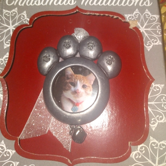 Handcrafted Cat Christmas  Ornament - Picture 1 of 3